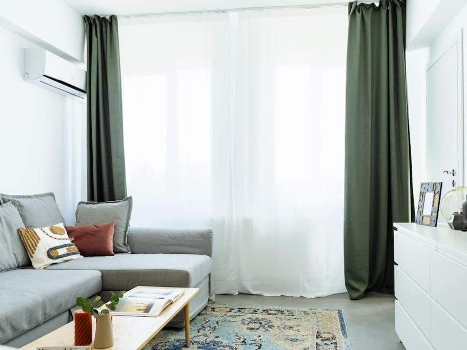 Old Town View - Boutique Apartment Bucarest Esterno foto