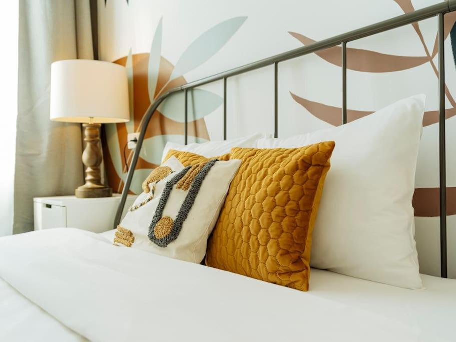 Old Town View - Boutique Apartment Bucarest Esterno foto