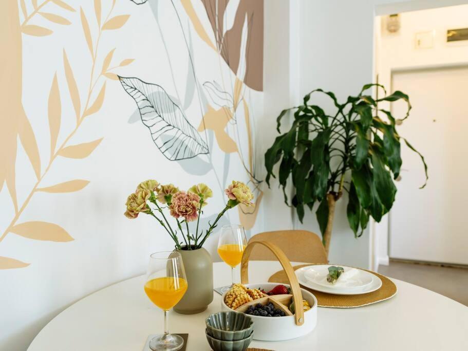Old Town View - Boutique Apartment Bucarest Esterno foto